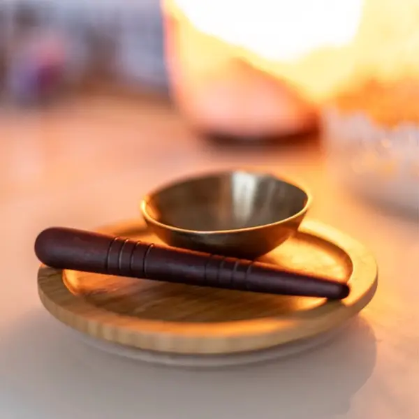 Massage bien-être, réflexologie plantaire au bol kansu